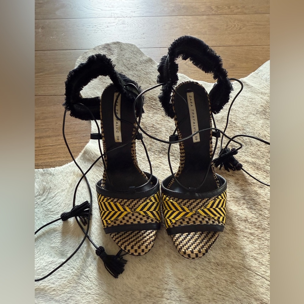 Zara Black and Yellow Woven Patterned Sandals - Size 8